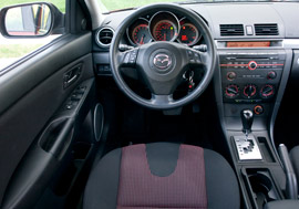 2006 внутренняя часть Mazda 3